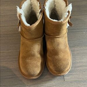 Cozy Tan Suede Boots with Fur Lining